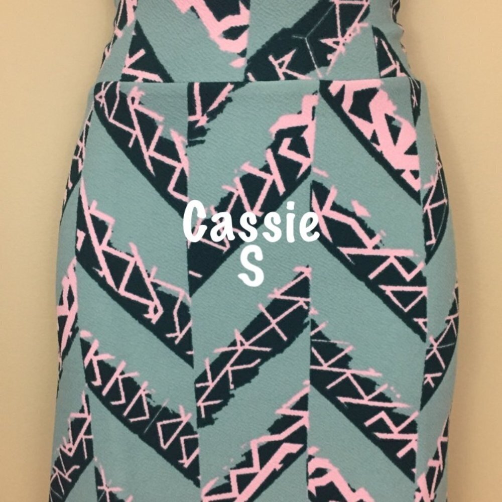 LuLaRoe Cassie NWT pencil skirt